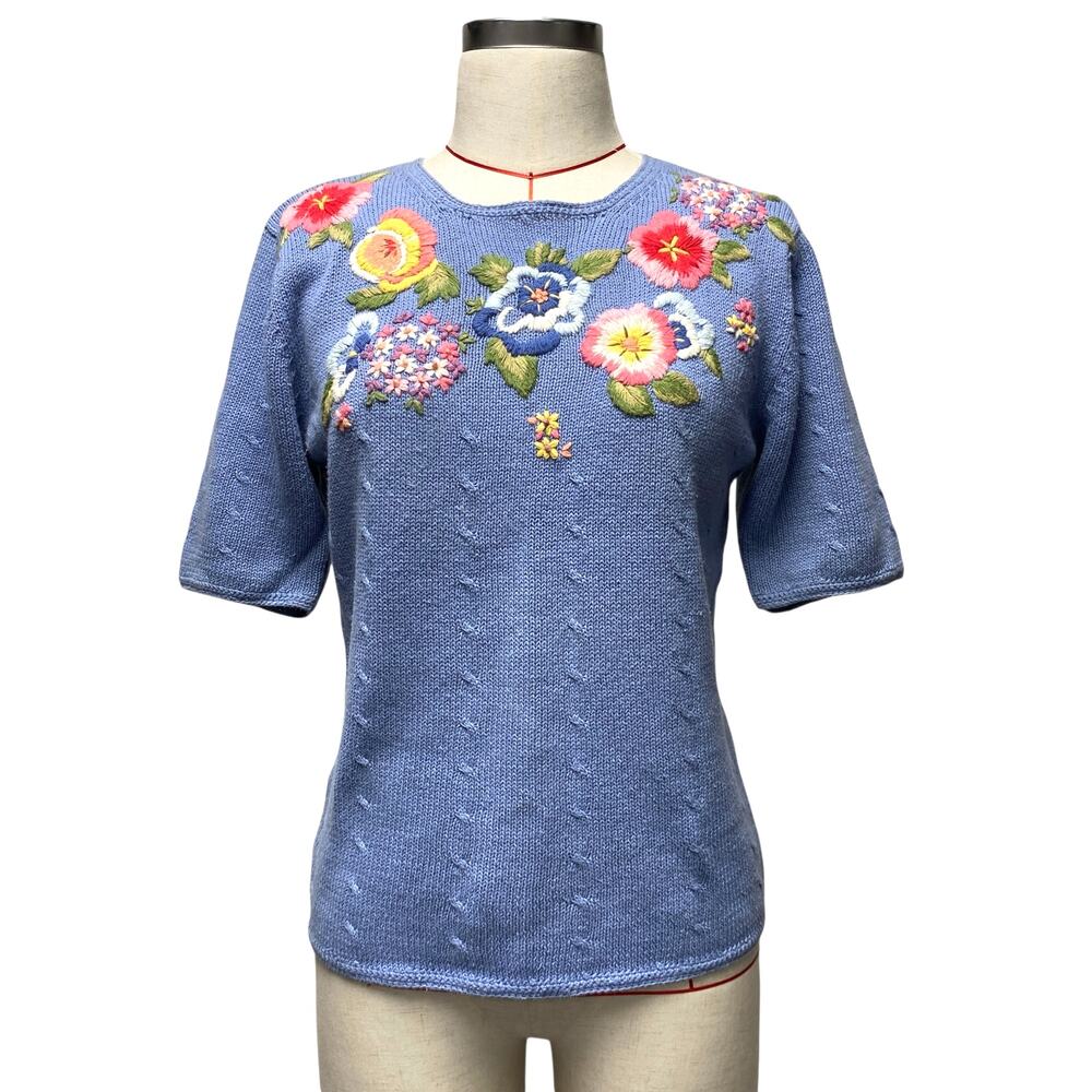 Vintage Susan Bristol Size S 1993 Floral Embroidered Short Sleeve Knit Top